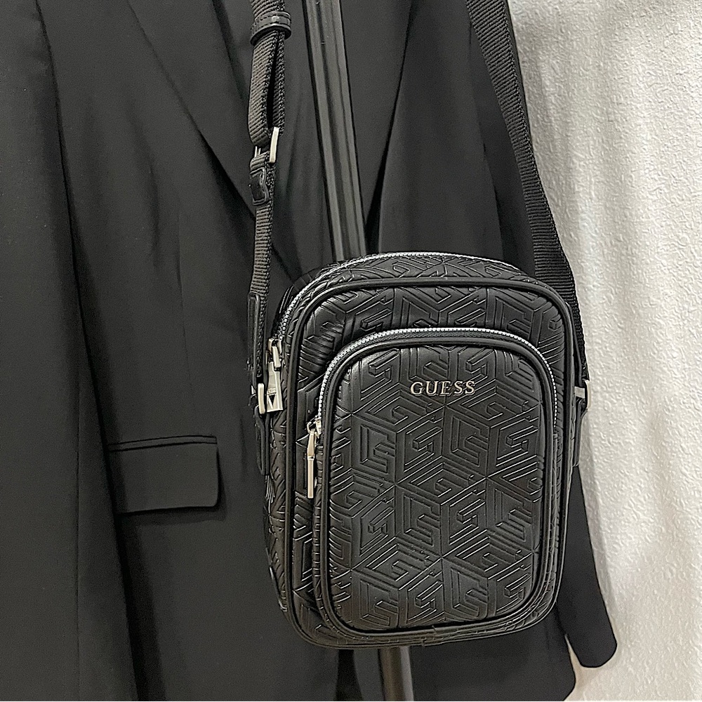 GUESS Black Crossbody Bag
